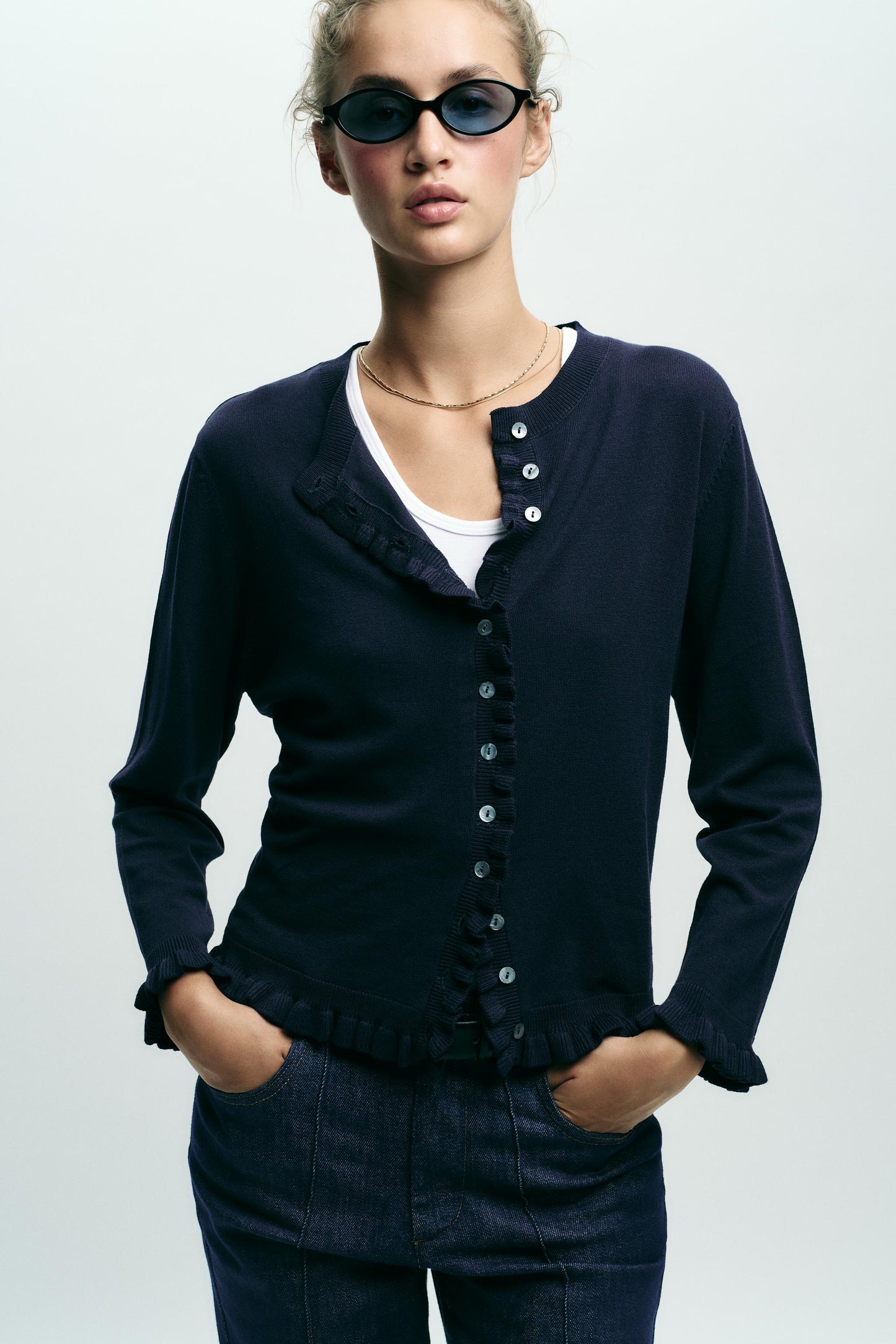 RUFFLE TRIM CARDIGAN